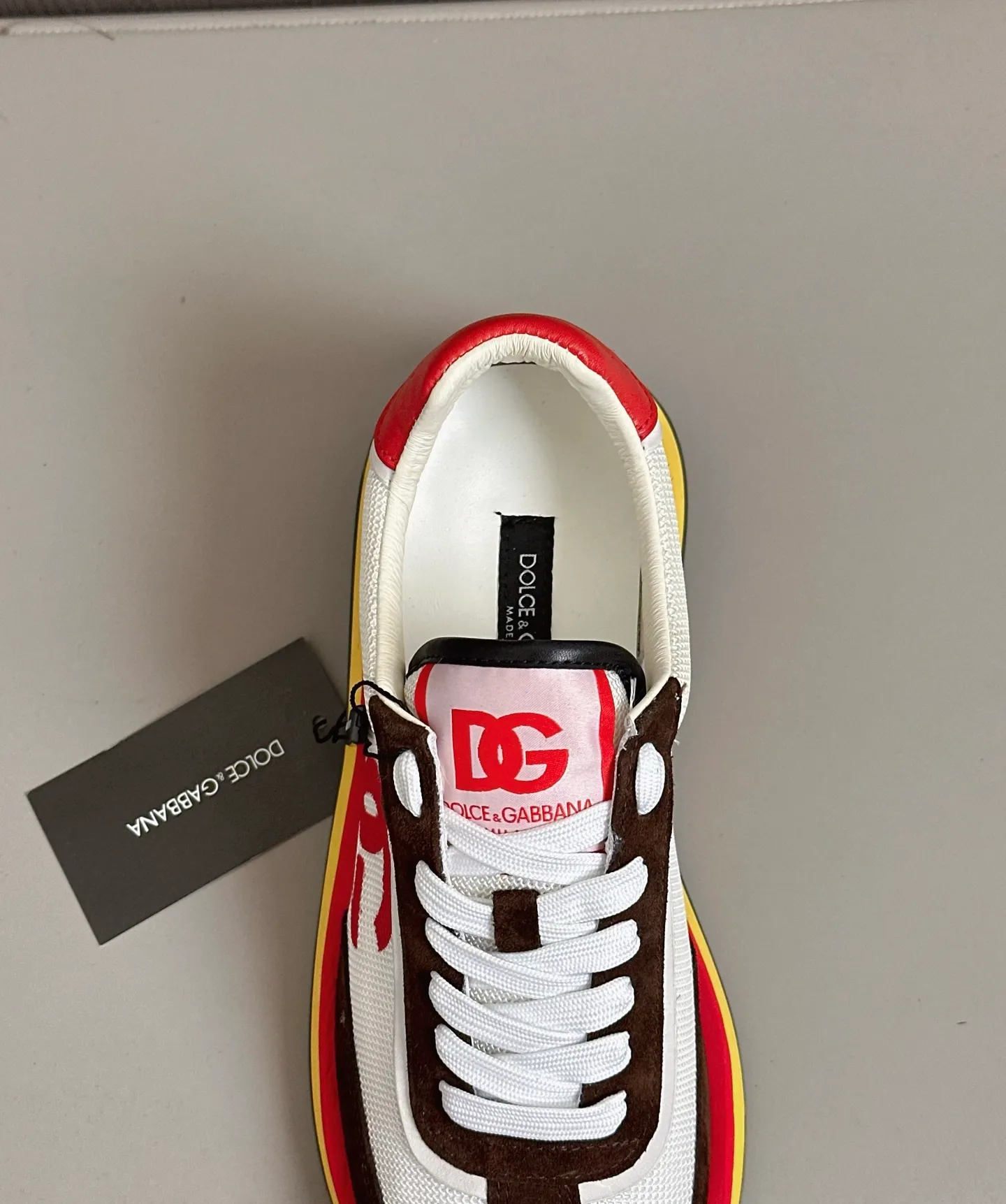 💰660••New arrivals••Dolce&Gabbana••DG✔️High-end men’s sports•casual shoes. Original goods from top counters. Original imported cowhide, multi-material splicing design ➕Imported cowhide lining, cowhide feet ➕Original T men's shoes 💰R elastic outsole.  Size: 39-44 (38, 45 customized)